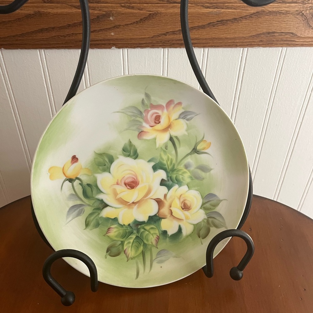 LEFTON Decorative‎ Plate Hand-Painted Floral 8 1/4" Vintage Beautiful!
